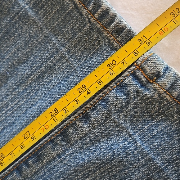 Gloria Vanderbilt - Picture 8 of 9